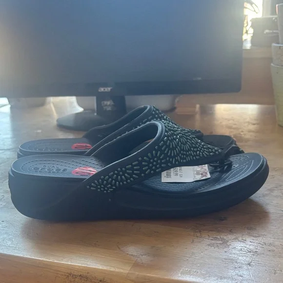 CROCS Navy Jeweled Wedge Flip Flops - Picture 2 of 3